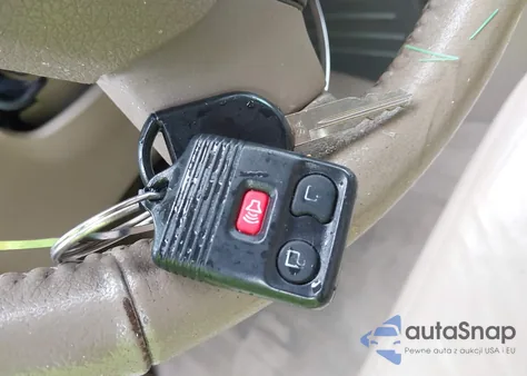 2005 Ford F-150 Fx4/Lariat/Xlt z USA, uszkodzony, nr VIN 1FTPW14535KC36338